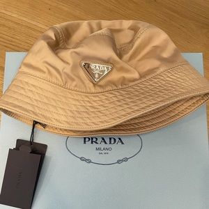 Prada bucket hat new with tags